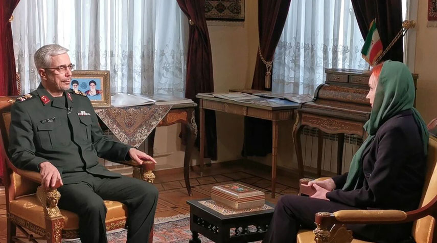 رئيس الأركان الإيراني يؤكد أهمية تعميق العلاقات بين طهران وموسكو