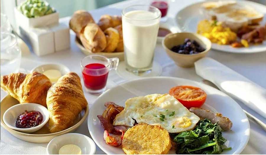 ما هو أفضل طعام يمكن تناوله على وجبة الفطور؟