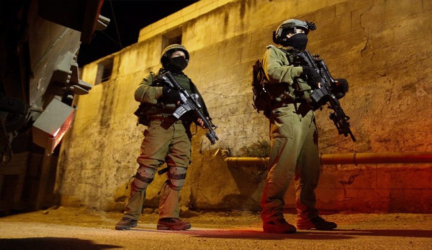 الاحتلال يشن حملة اعتقالات في الضفة الغربية المحتلة