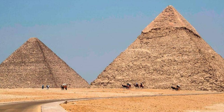 مصر وسلطنة عُمان ضمن أفضل الوجهات السياحية في 2022