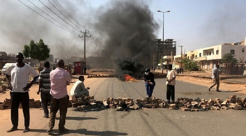 لجنة أطباء السودان: الأمن يطلق الرصاص الحي على المتظاهرين في الخرطوم
