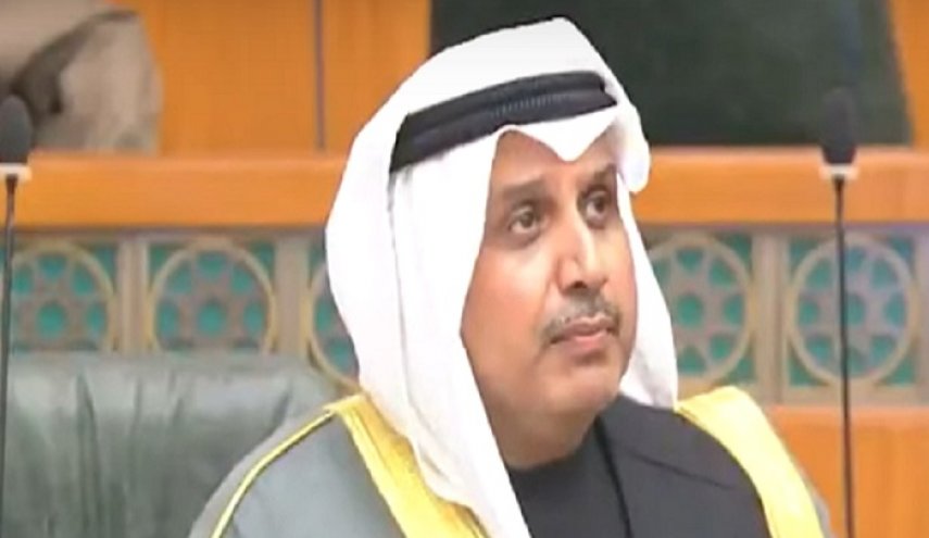 وزير الدفاع الكويتي يؤكد على قرار التحاق النساء بالجيش