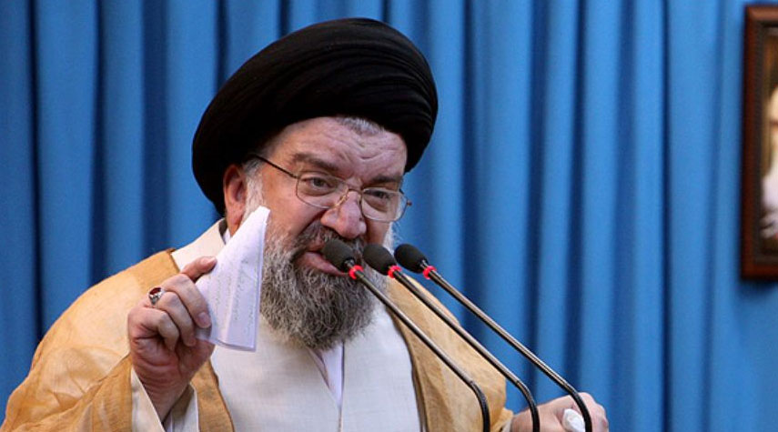 خطيب جمعة طهران: نريد مفاوضات تفضي إلى إزالة الحظر الجائر