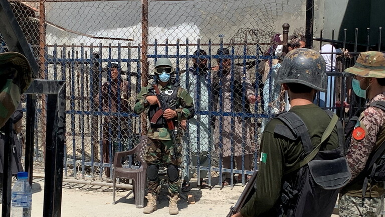 طالبان تطالب اسلام اباد بالإفراج عن سجناء لإجراء محادثات