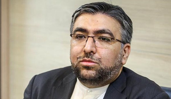 برلماني ايراني: على اميركا الانسحاب وعدم التدخل في شؤون العراق