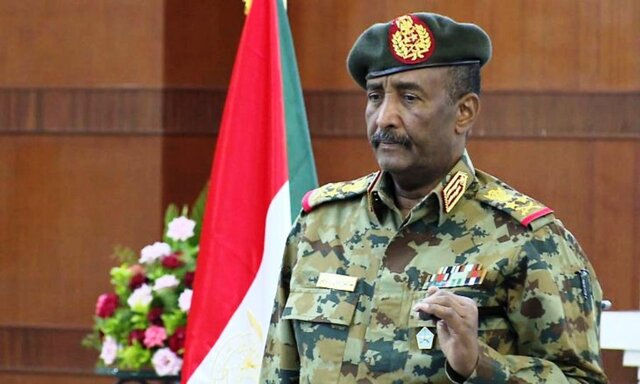 السودان.. البرهان يشكل لجنة استلام الأموال المستردة