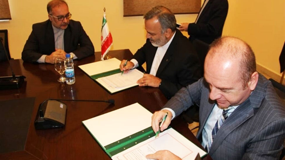 توقيع مذكرة تفاهم بين ايران وسوريا لإستئناف إيفاد الزوار