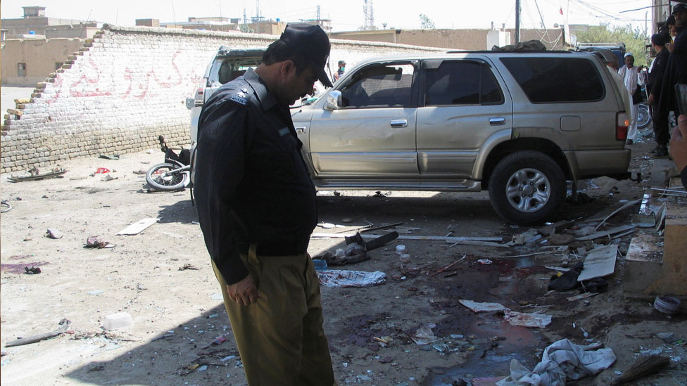 باكستان.. مقتل شرطيين وإصابة 6 أشخاص قرب حدود أفغانستان