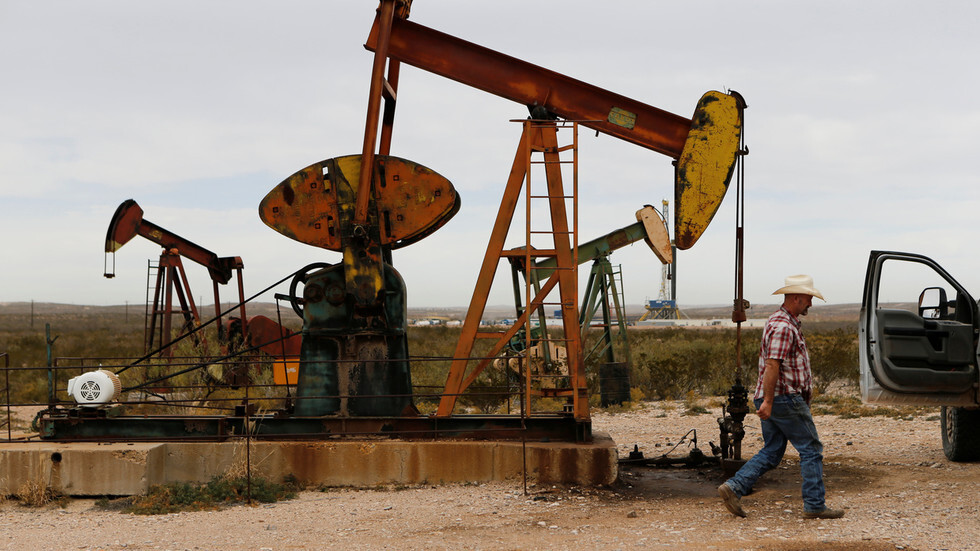 الطاقة الدولية تكشف عن اسباب تراجع محتمل لأسعار النفط