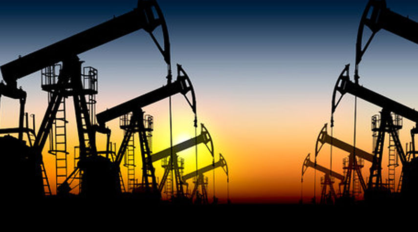 استقرار أسعار النفط بعد تقلبات شديدة بفعل احتمال السحب من المخزونات