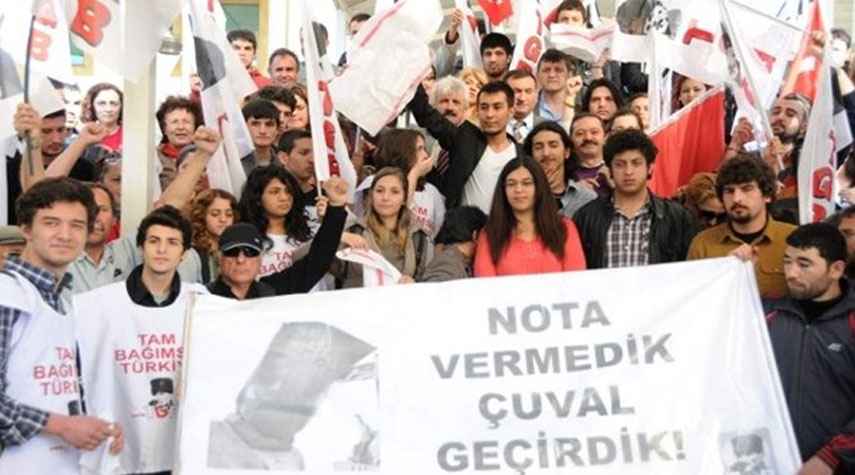 تركيا تشهد احتجاجات عمالية واسعة ضد التضخم