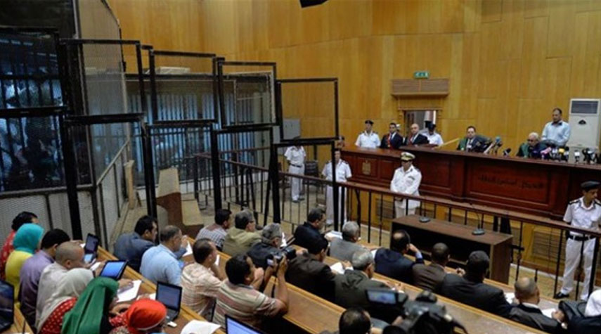 القضاء المصري يستكمل محاكمة خطيب "جبهة النصرة" في سوريا