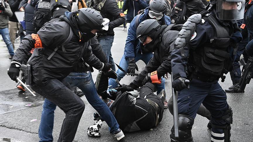 اشتباكات في بروكسل خلال احتجاجات على قيود كورونا