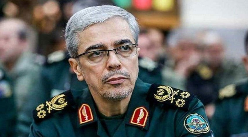 رئيس الأركان الإيراني يحذر الأعداء من ارتكاب أي مغامرة