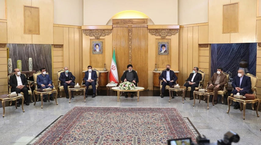 الرئيس الإيراني يستعرض نتائج زيارته الى تركمانستان