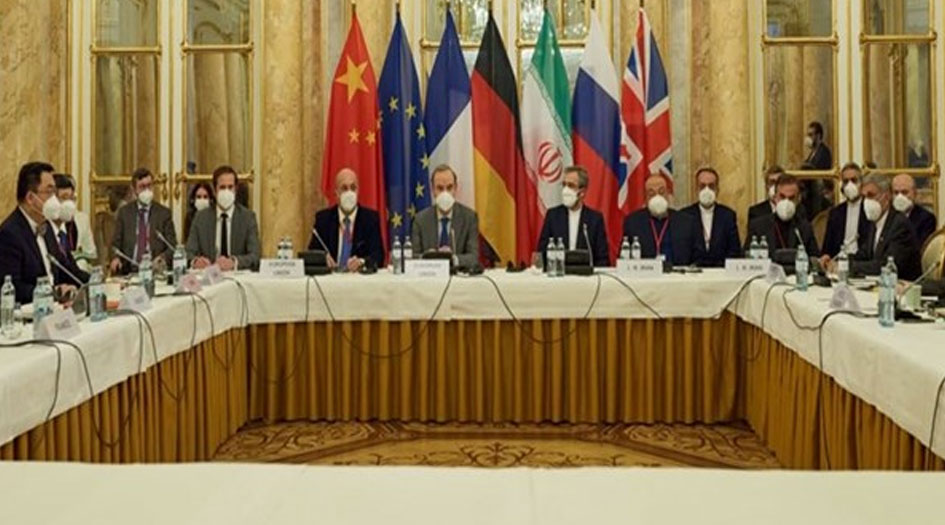مصدر مطلع في فيينا: موقف إيران المقتدر والرد الصيني أجبرا الأوروبي على التراجع