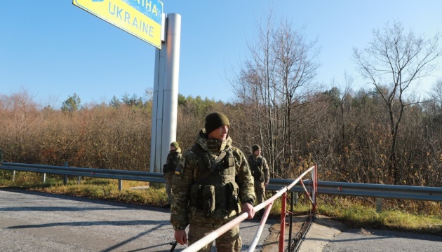 بيلاروسيا تتوعد أوكرانيا برد قاس في حال مواصلة خرق الحدود