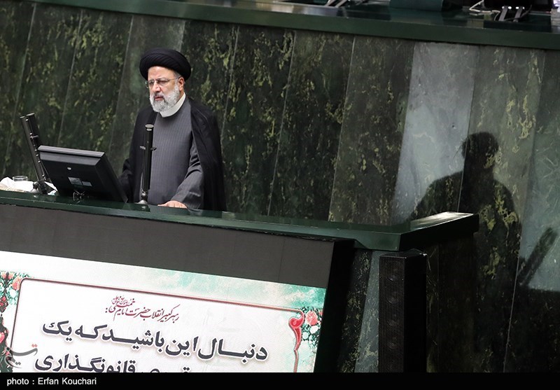 الموازنة الايرانية الجديدة.. إعفاء مشروط للمصدرين من الضرائب