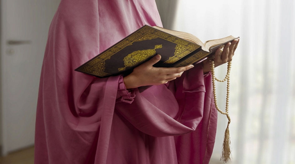 فتاة مصرية تتلو القرآن كاملاً في 10 ساعات دون خطأ