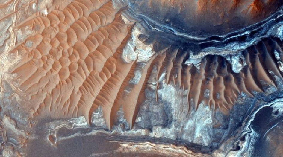 الكشف عن جليد هائل على سطح المريخ