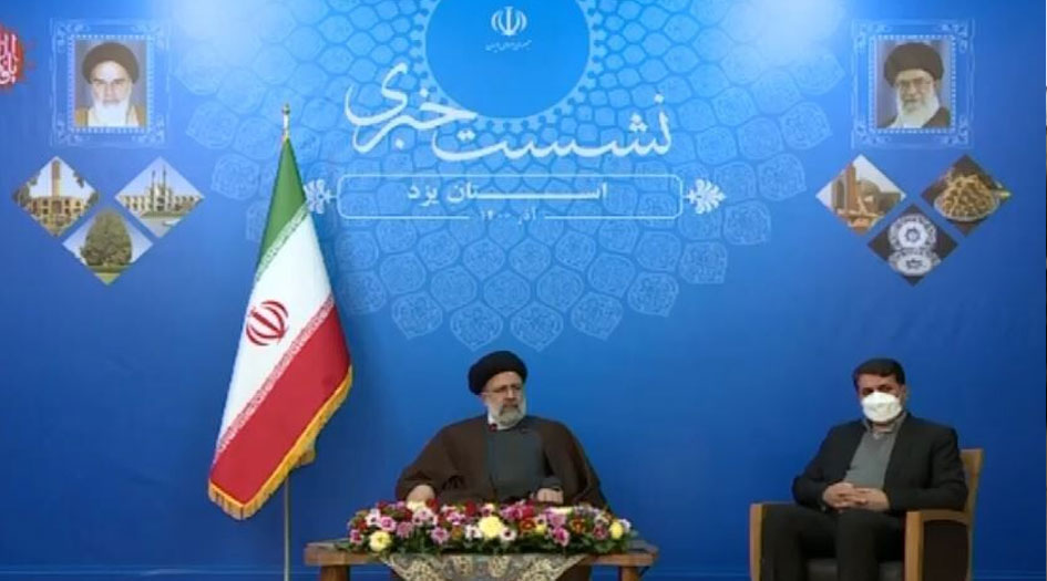 الرئيس الإيراني يؤكد على الاهتمام بالبيئة بموازاة التنمية الصناعية