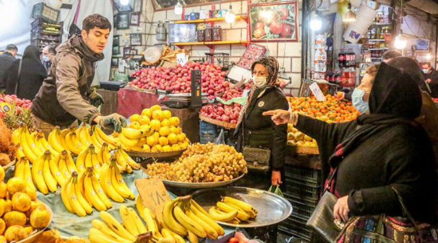 بالصور.. سوق مدينة قزوين في ايران عشية "ليلة يلدا"