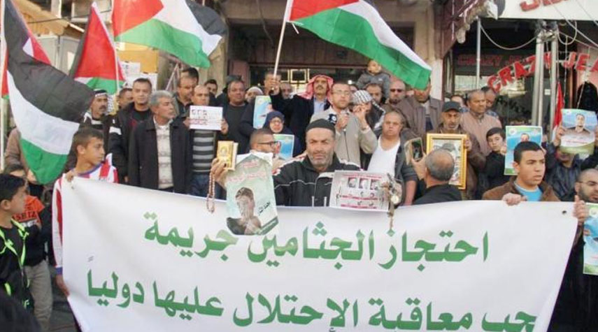 غانتس يقر باحتجاز 80 % من جثامين الشهداء الفلسطينيين
