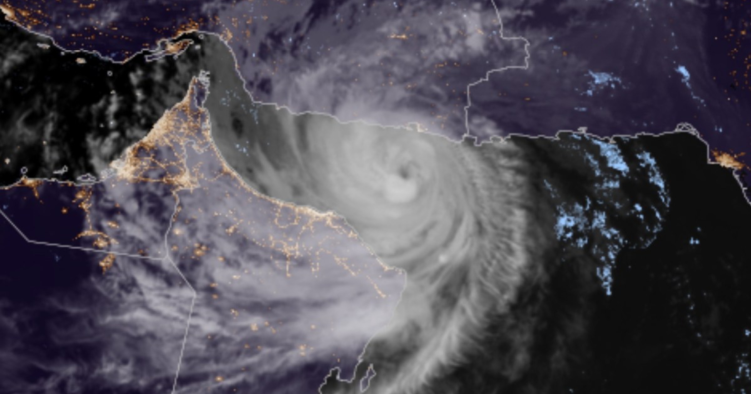 الكشف عن نوع جديد من العواصف فوق المحيط الهندي
