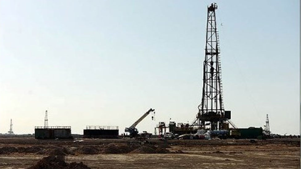 إيران تكمل تطوير حقل "آزادكان" النفطي في 2023