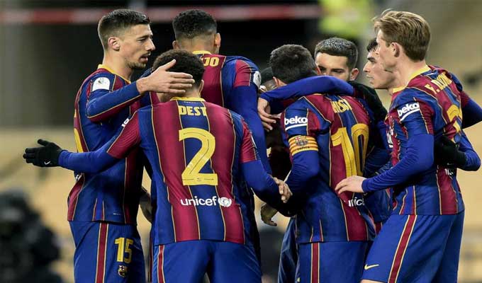 إصابة 3 لاعبين جدد في صفوف برشلونة بكورونا