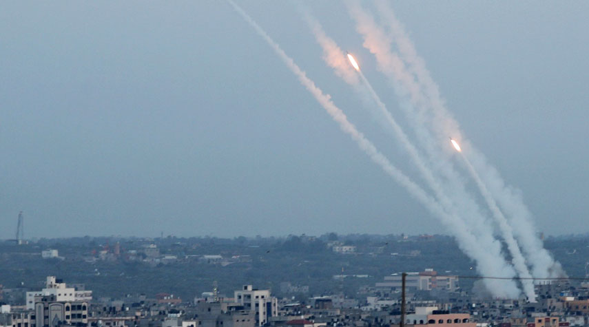 سقوط صاروخين أطلقا من غزة على شاطئ "تل أبيب"