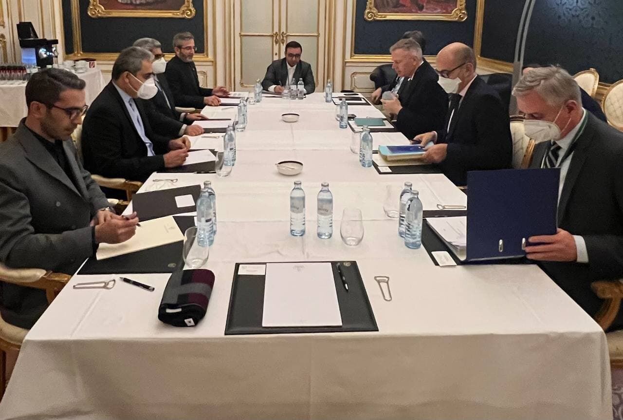 محادثات بين ايران والترويكا الاوروبية في فيينا