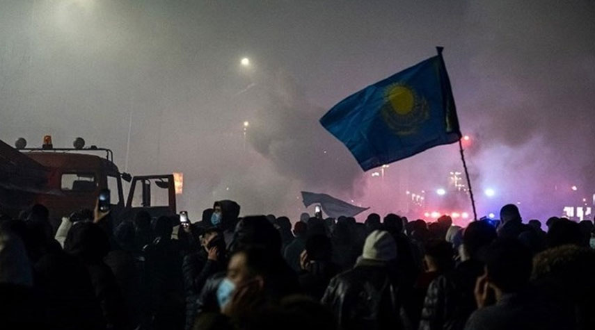 إعلان حالة الطوارئ في عاصمة كازاخستان وتجدد الاشتباكات في "ألما آتا"