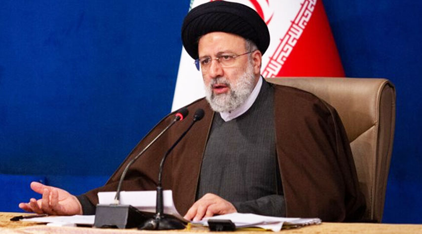 الرئيس الايراني يؤكد ضرورة إرساء العدالة الثقافية والاجتماعية والتنموية في البلاد