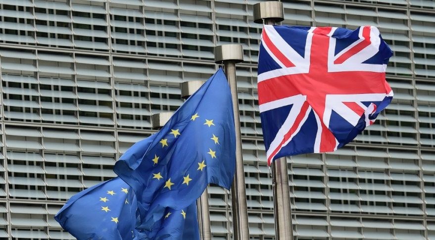 بريطانيا تلوّح بتعليق بروتوكول تجاري مع الاتحاد الأوروبي