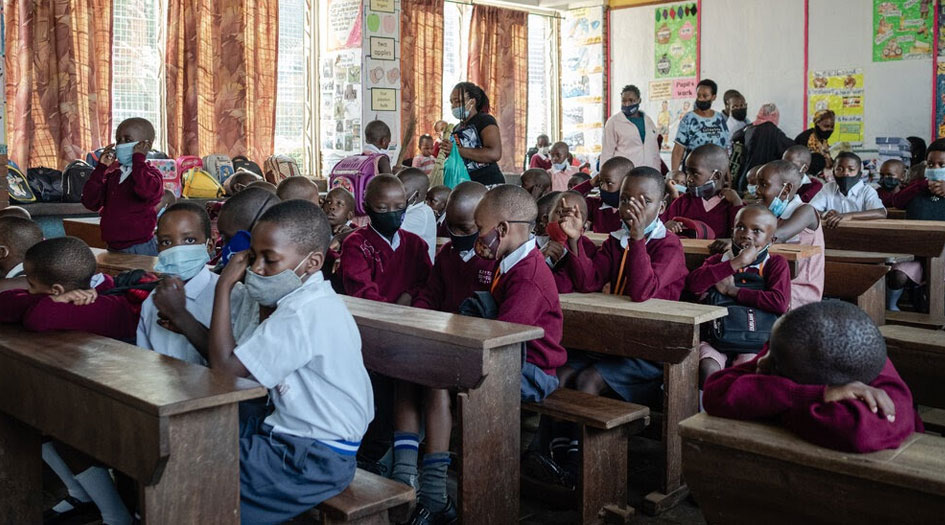 أوغندا تعيد فتح المدارس بعد تعطيل دام عامين تقريبا