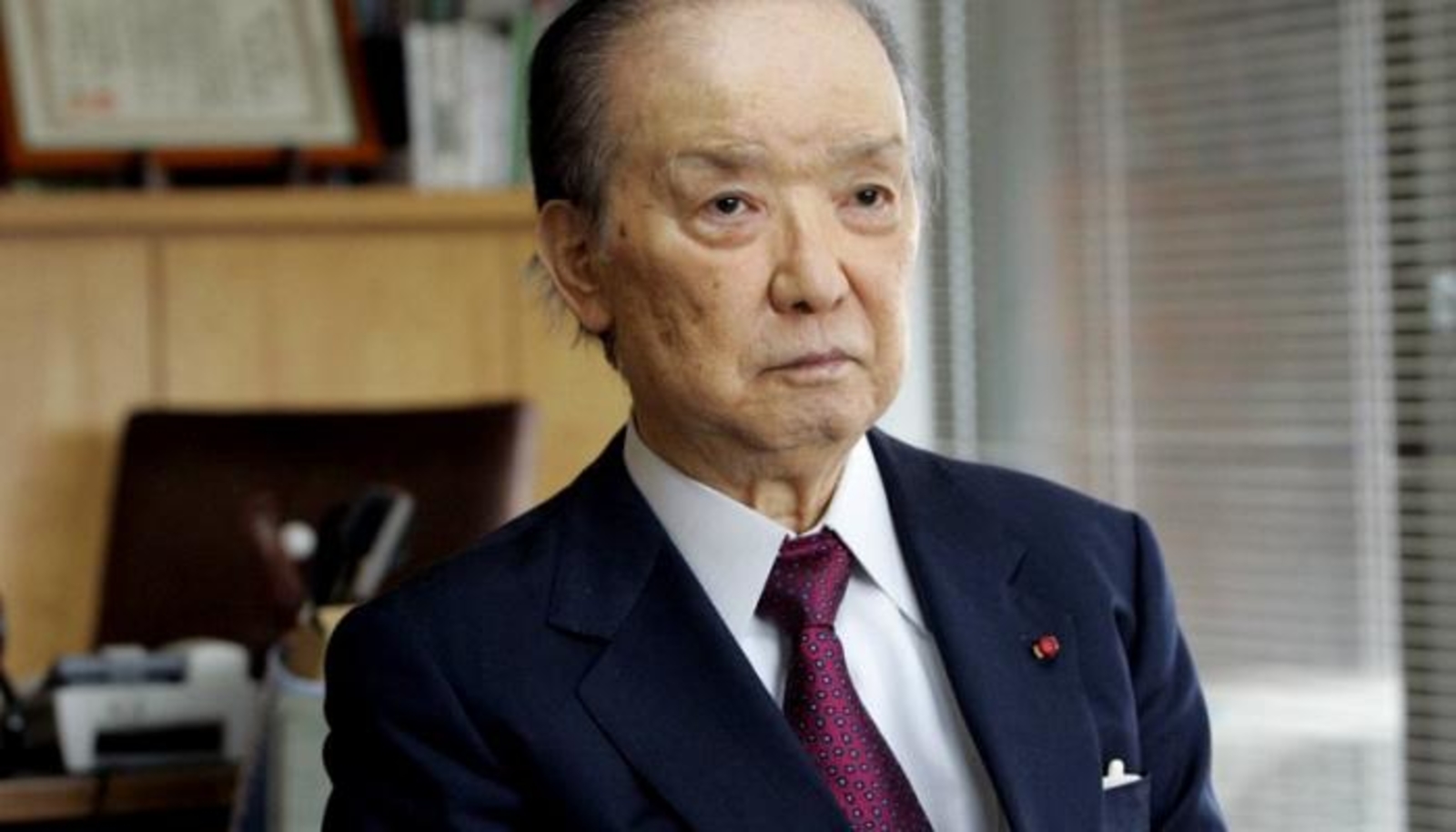 وفاة رئيس الوزراء الياباني الأسبق توشيكي كايفو