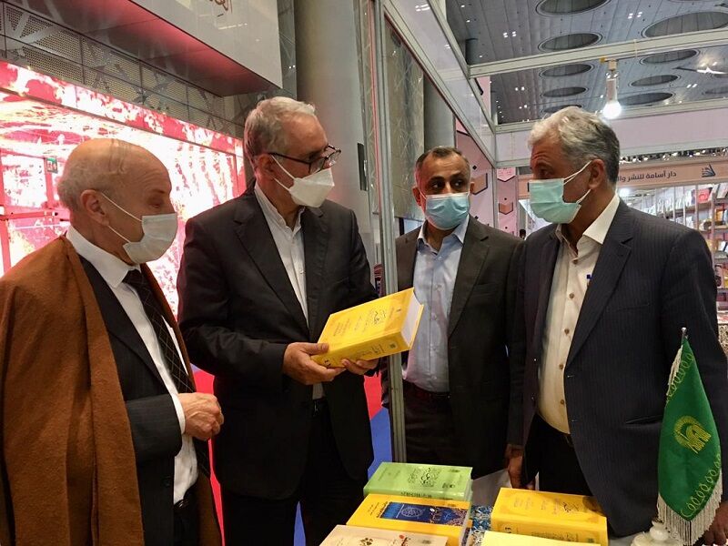 العتبة الرضوية تمثل إيران في معرض الدوحة الدولي للكتاب