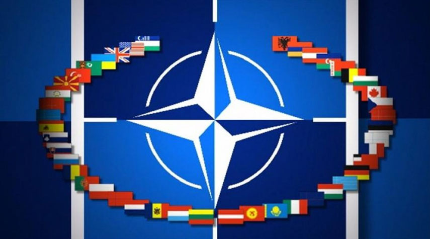 قادة أوروبيون: "الناتو بحاجة إلى تقييم استراتيجيته تجاه روسيا"