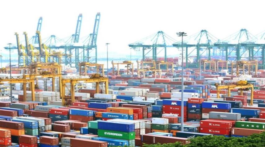 إيران تكشف عن حجم صادراتها إلى سلطنة عمان