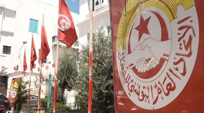 اتحاد الشغل التونسي يدعو قيس سعيد ومعارضيه الى التنازل لإنقاذ تونس