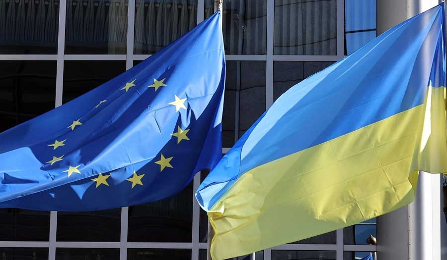 الاتحاد الأوروبي سيعقد قمة لبحث انضمام أوكرانيا