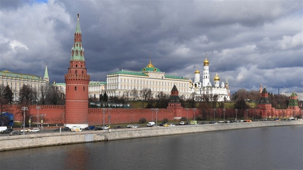 موسكو تنفي أنباء طرد السفير الأمريكي