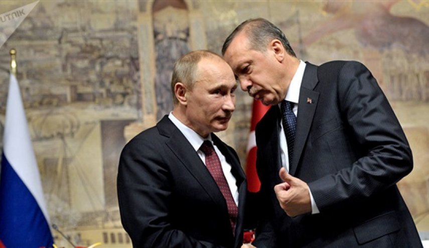 أردوغان وبوتين يتحدثان بشأن الأزمة الأوكرانية الأحد