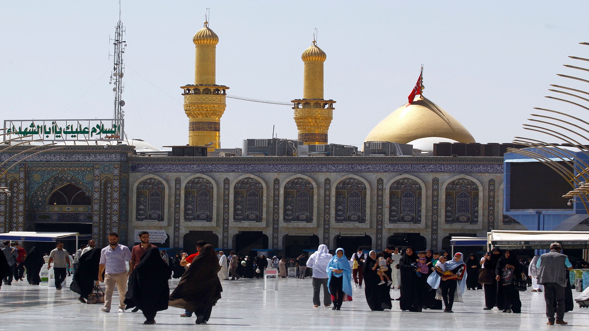 العراق يحدد فترة بقاء المجاميع السياحية الدينية على أراضيه 