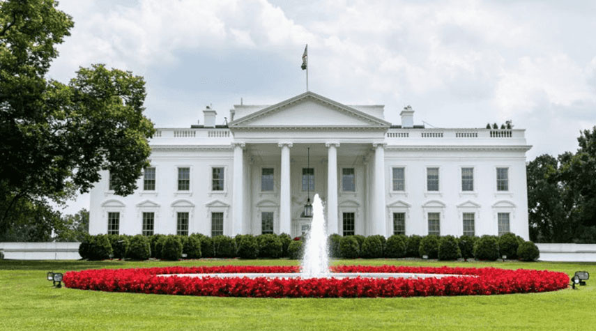 كاتب اميركي: البيت الأبيض يدمر الولايات المتحدة