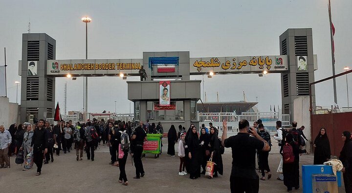 ايران تدعو العراق للإسراع في إلغاء تأشيرات الدخول في المنافذ البرية