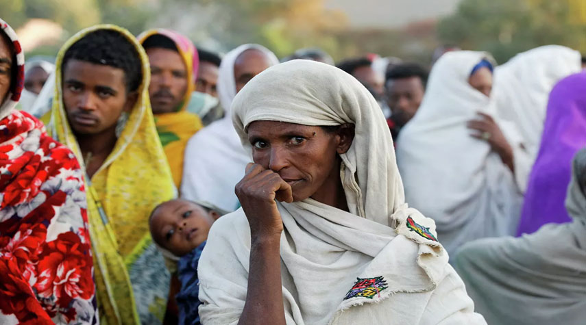 إثيوبيا تعيد 100 ألف مواطن من السعودية وتودع سفير المملكة لديها