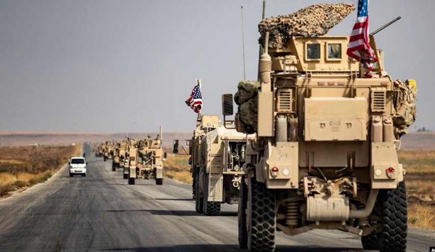 القوات الامريكية تنقل آليات ومعدات من سوريا باتجاه العراق