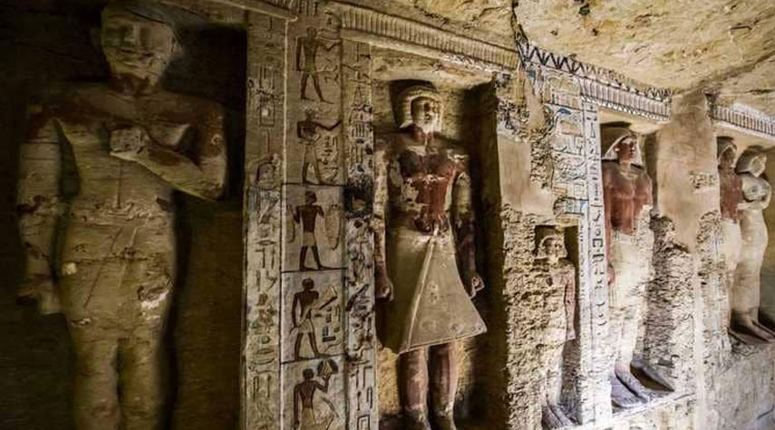 الكشف عن 5 مقابر فرعونية جديدة في سقارة المصرية